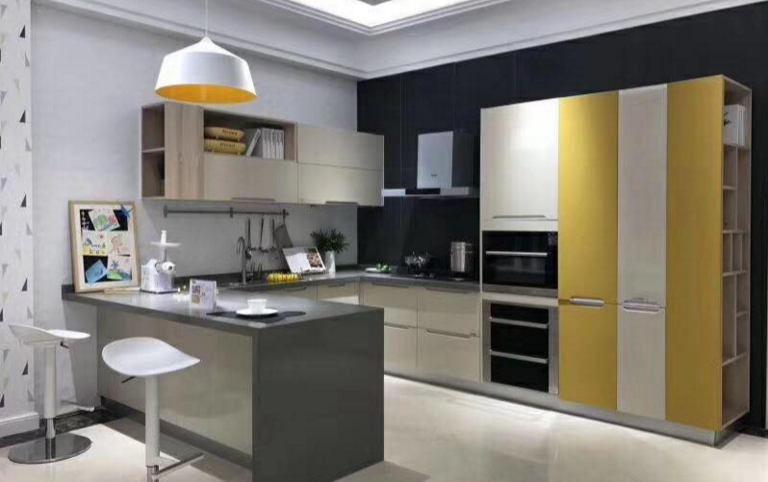 典慕1.png 典慕1.png